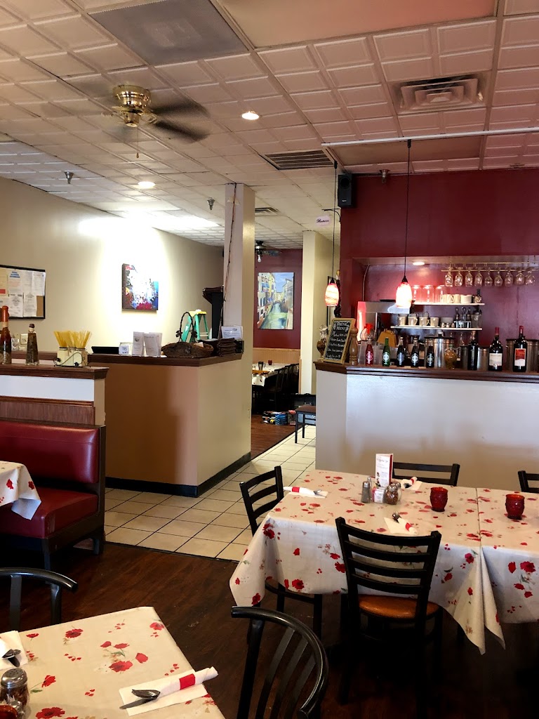 La Mezzaluna Café 25414