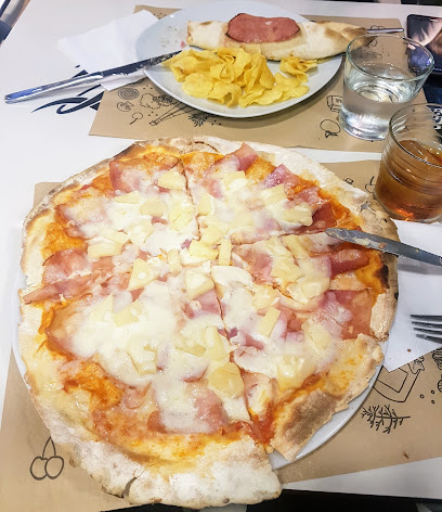 Pizzeria La piñata - Rambla de les Vinyes, 12, 08291 Ripollet, Barcelona, Spain