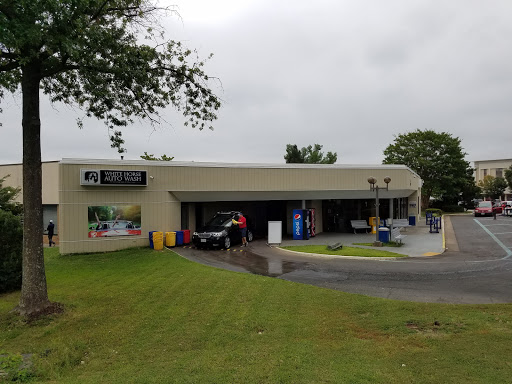 Shopping Mall «Seminole Square Shopping Center», reviews and photos, 200 Zan Rd, Charlottesville, VA 22901, USA