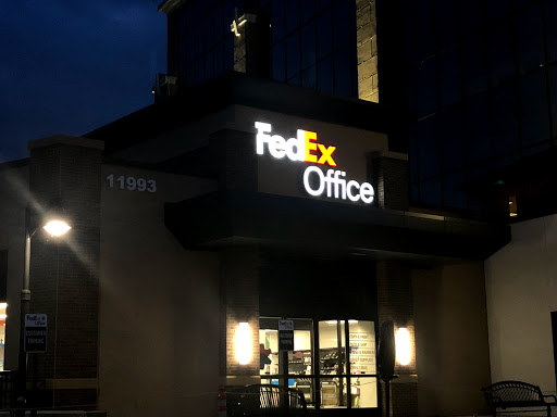 Print Shop «FedEx Office Print & Ship Center», reviews and photos, 7900 Eden Rd, Eden Prairie, MN 55344, USA