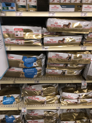Pet Supply Store «PetSmart», reviews and photos, 16257 N Scottsdale Rd, Scottsdale, AZ 85254, USA