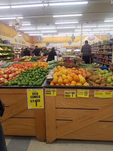 Grocery Store «Bravo Supermarkets», reviews and photos, 2921 S Orlando Dr, Sanford, FL 32773, USA