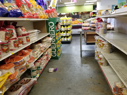 Mexican Grocery Store «La Huerta Mexican & Latin Market», reviews and photos, 405 E Smith St, Kent, WA 98030, USA