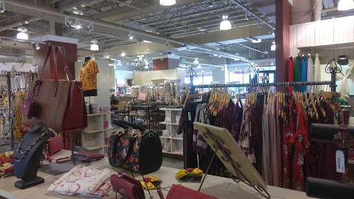 Fashion Accessories Store «Charming Charlie», reviews and photos, 516 W Silver Spring Dr, Glendale, WI 53217, USA