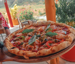 Pizza Cafe de Lap Lae photo