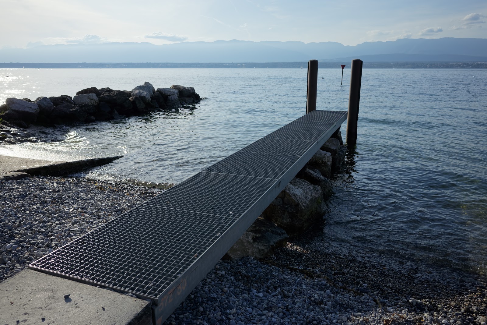 Foto di Plage des Courbes con una costa dritta