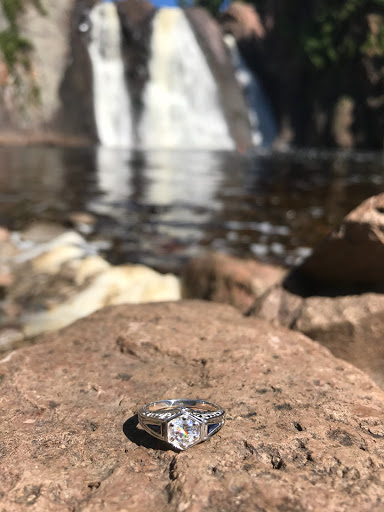 Jewelry Store «Johantgen Jewelers», reviews and photos, 115 Willow Bend, Crystal, MN 55428, USA