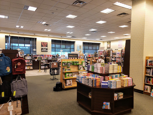 Book Store «Barnes & Noble», reviews and photos, 9605 Village Pl Blvd, Brighton, MI 48116, USA