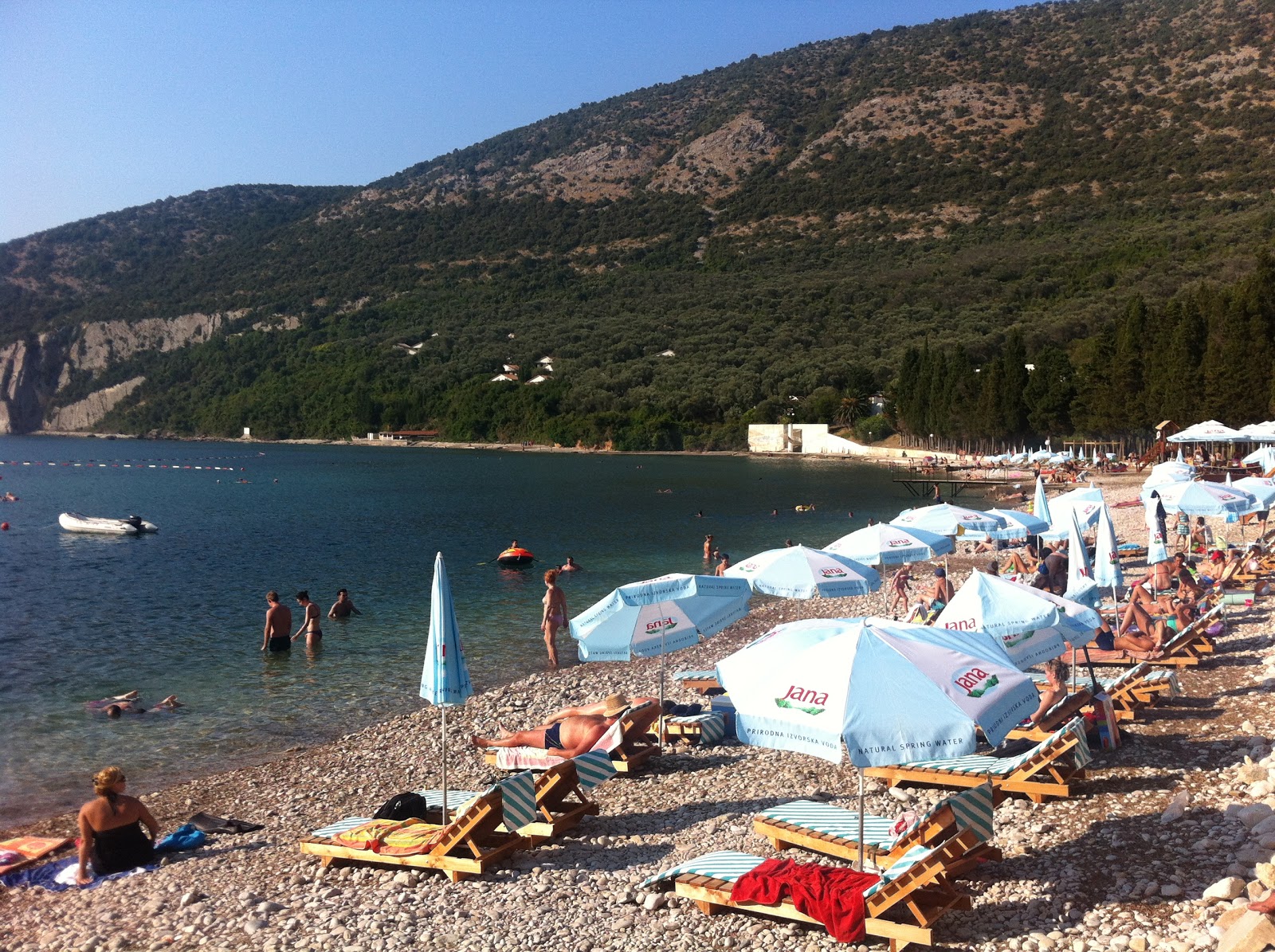 Photo of Valdanos beach with spacious bay