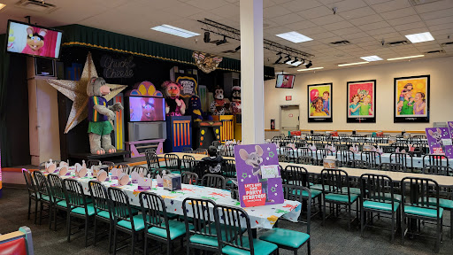 Chuck E. Cheese image