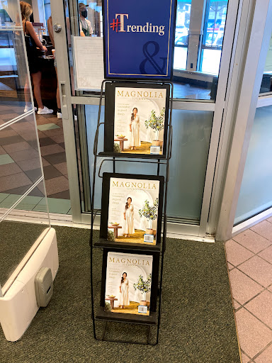 Book Store «Barnes & Noble», reviews and photos, 2900 Peachtree Rd NW #310, Atlanta, GA 30305, USA