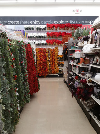 Craft Store «Michaels», reviews and photos, 612 W Crossville Rd, Roswell, GA 30075, USA