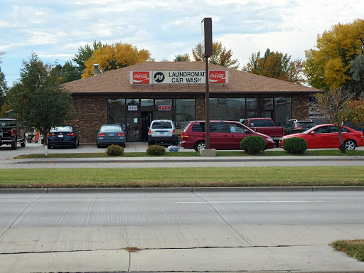 Suds Laundry & Car Wash en Grand Forks