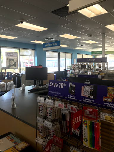 Print Shop «FedEx Office Print & Ship Center», reviews and photos, 6095 Magnolia Ave, Riverside, CA 92506, USA