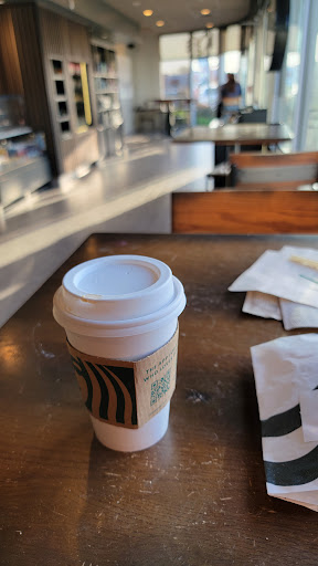 Coffee Shop «Starbucks», reviews and photos, 1700 Avenue of Mid-America, Effingham, IL 62401, USA