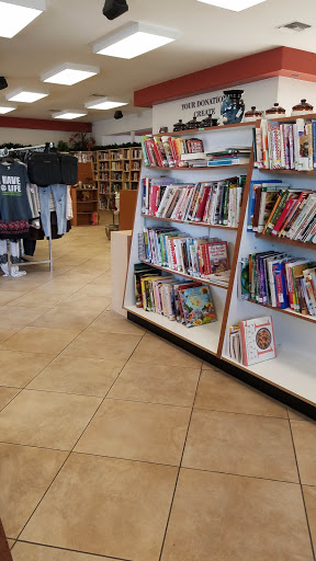 Goodwill Bookstore and Donation Center, 1760 W Foothill Blvd, Upland, CA 91786, USA, 