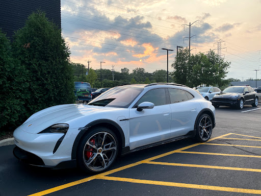 Porsche Dealer «Porsche Exchange», reviews and photos, 2300 Skokie Valley Rd, Highland Park, IL 60035, USA