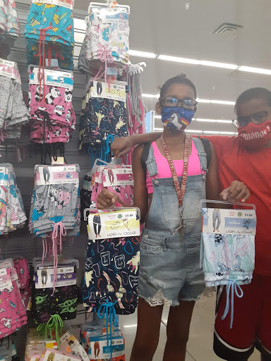 Department Store «Walmart Supercenter», reviews and photos, 150 Smith Rd, St Charles, IL 60174, USA