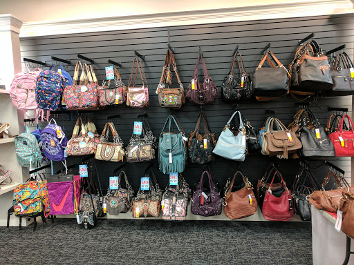 Shopping Mall «River Valley Mall», reviews and photos, 1635 River Valley Cir S, Lancaster, OH 43130, USA