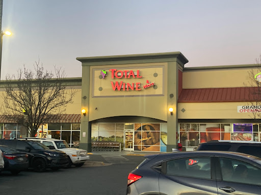 Wine Store «Total Wine & More», reviews and photos, 1641 Carl D. Silver Parkway, Fredericksburg, VA 22401, USA