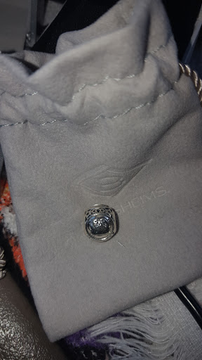 Jewelry Store «Borsheims Fine Jewelry», reviews and photos, 120 Regency Pkwy, Omaha, NE 68114, USA