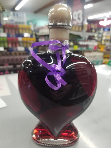 Liquor Store «Red Barn Liquors», reviews and photos, 1731 Us 31W Byp, Bowling Green, KY 42101, USA