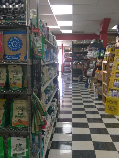 Pet Supply Store «Largo Feed & Garden Supply Inc», reviews and photos, 210 W Bay Dr, Largo, FL 33770, USA