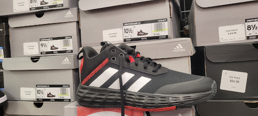 Shopping Mall «Whitehall Crossing Shopping Center», reviews and photos, IN-37, Bloomington, IN 47404, USA