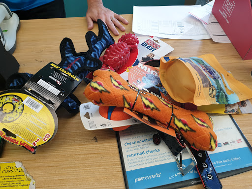 Pet Supply Store «Petco Animal Supplies», reviews and photos, 8161 Beverly Blvd, Los Angeles, CA 90048, USA