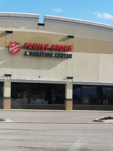 Thrift Store «The Salvation Army Family Store & Donation Center», reviews and photos, 825 E Nerge Rd, Roselle, IL 60172, USA