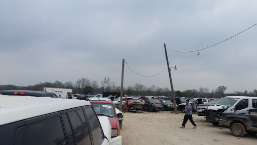 Used Auto Parts Store «Brothers Auto Parts», reviews and photos, 8403 New Laredo Hwy, San Antonio, TX 78211, USA