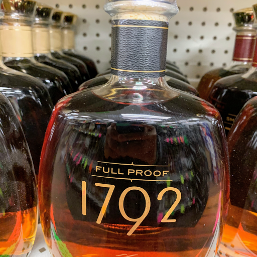 Liquor Store «Liquor Barn», reviews and photos, 133 Main St #4, Spencer, MA 01562, USA