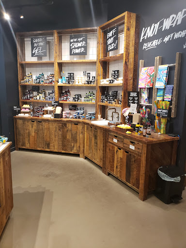 Cosmetics Store «Lush Cosmetics», reviews and photos, 104 Walden Galleria, Buffalo, NY 14225, USA