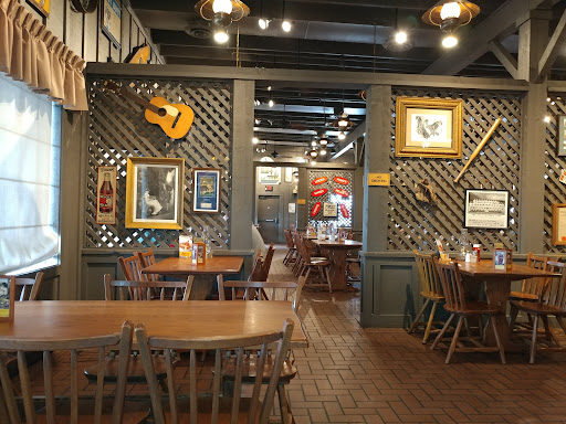 American Restaurant «Cracker Barrel Old Country Store», reviews and photos, 84 Adams Rd, Corbin, KY 40701, USA