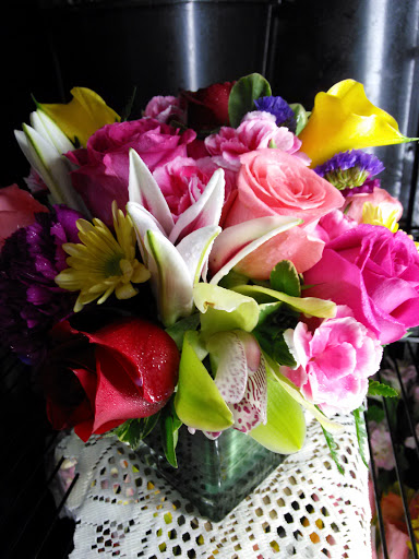 Florist «A Royal Bloom Flowers & Gifts», reviews and photos, 7252 W Oakland Park Blvd, Lauderhill, FL 33313, USA