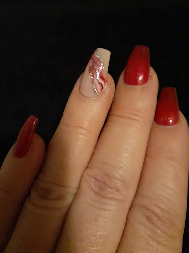 Nail Salon «First Nails & Spa», reviews and photos, 830 Lake St S, Forest Lake, MN 55025, USA