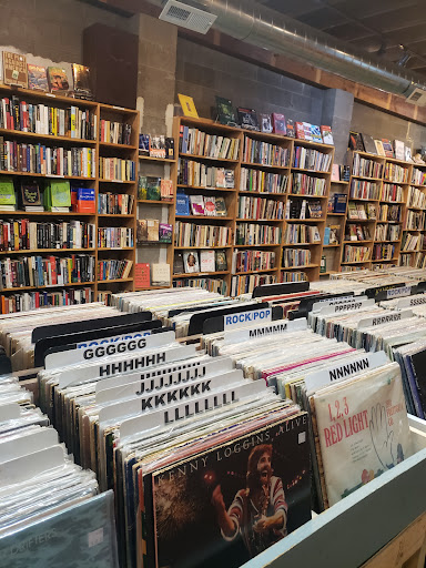 Thrift Store «Fat Rabbit Thrift & Vintage», reviews and photos, 1000 E Oak St, Louisville, KY 40204, USA