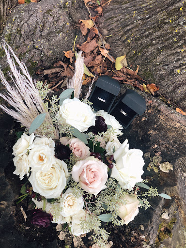 Florist «Belle Fiori, Ltd.», reviews and photos, 2014 N Farwell Ave, Milwaukee, WI 53202, USA