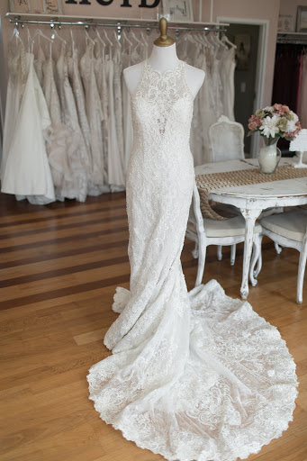 Bridal Shop «Here Comes The Dress», reviews and photos, 850 E 1050 N #101, Chesterton, IN 46304, USA