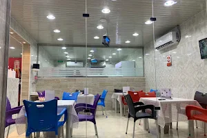 مطعم الباشا image