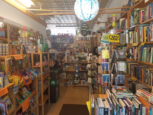 Used Book Store «Sixth Chamber Used Books, New Toys, Games & Gifts», reviews and photos, 1332 Grand Ave, St Paul, MN 55105, USA