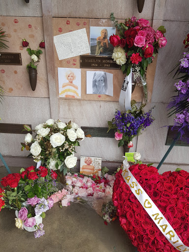 Funeral Home «Pierce Brothers Westwood Village Memorial Park and Mortuary», reviews and photos, 1218 Glendon Ave, Los Angeles, CA 90024, USA