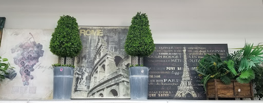 Thrift Store «MAJ-R Thrift & Discount», reviews and photos, 437 US-69, Kansas City, MO 64119, USA