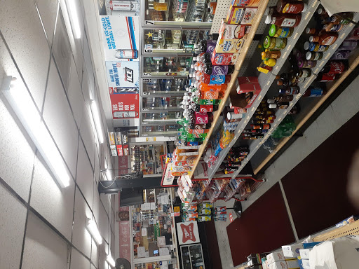Convenience Store «Shotz Convenience Store», reviews and photos, 2900 E 27th St, Kansas City, MO 64127, USA
