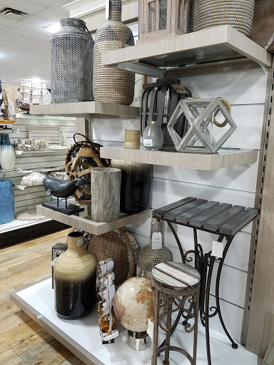 Department Store «Marshalls & HomeGoods», reviews and photos, 5915 20th St, Vero Beach, FL 32966, USA