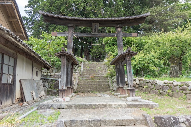 戸蔵神社