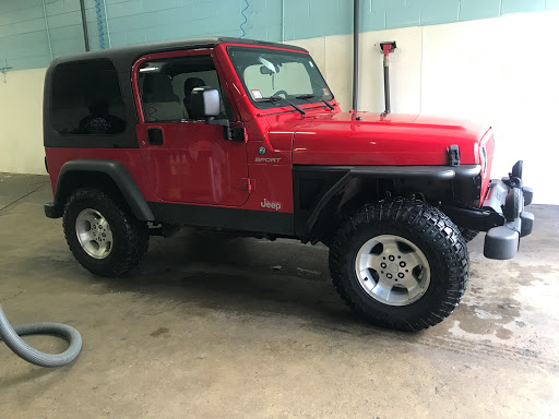 Car Wash «Ruby Hand Carwash», reviews and photos, 4334 N California Ave, Chicago, IL 60618, USA