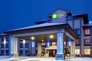 Holiday Inn Express & Suites Winner, an IHG Hotel image