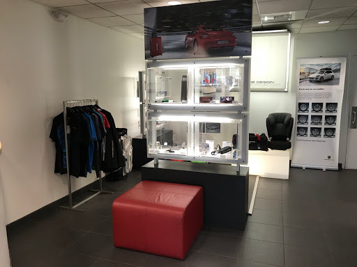 Porsche Dealer «Town Porsche», reviews and photos, 105 Grand Ave, Englewood, NJ 07631, USA