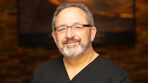 Dr. Robert O. Santaella, MD